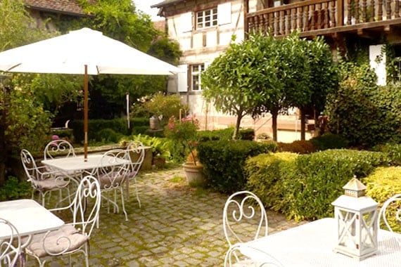 Terrasse dans le jardin